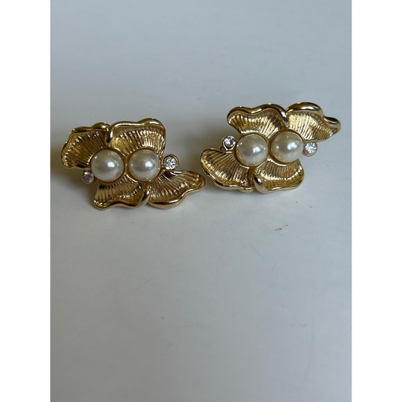 Vintage Gold Earrings Leaf Design with Pearls Zirconia clip on - Picture 3 of 7
